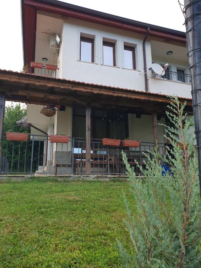Бадевски Рай- Къща София Veliko Tărnovo Esterno foto