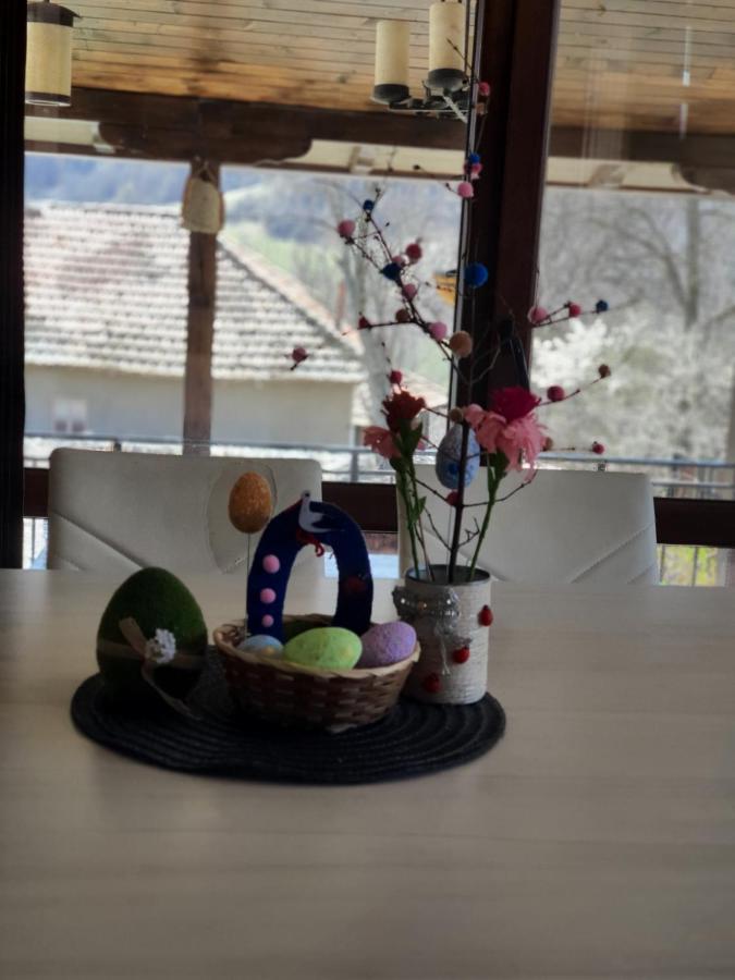 Бадевски Рай- Къща София Veliko Tărnovo Esterno foto