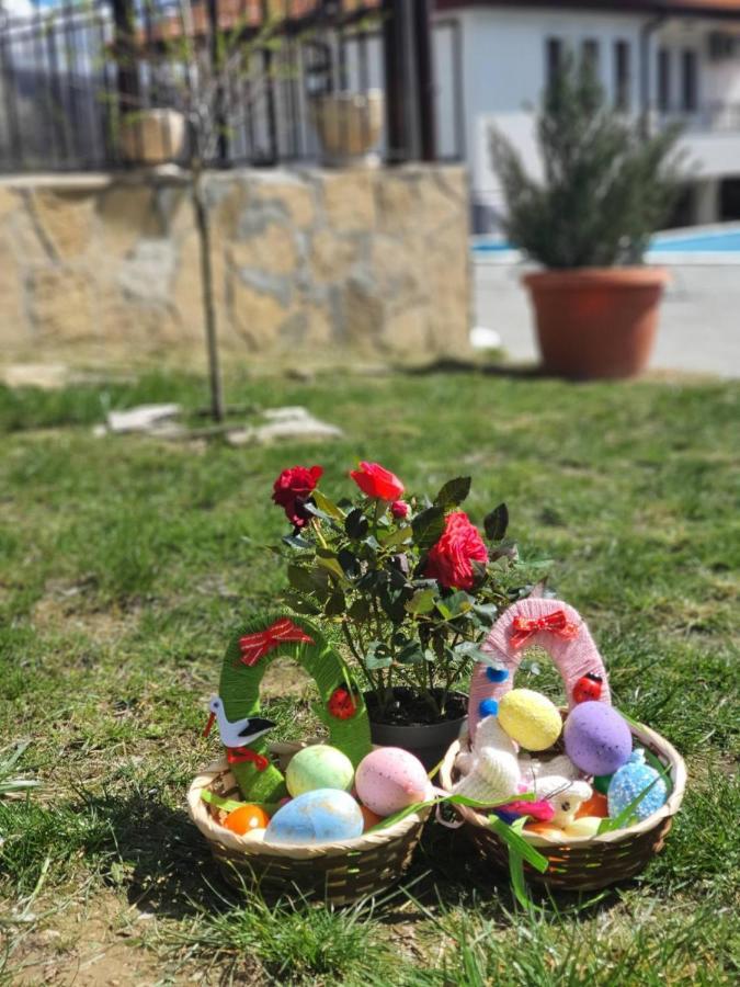 Бадевски Рай- Къща София Veliko Tărnovo Esterno foto